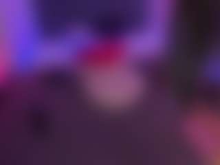 Live cam show with CassieEvanss - Bedroom on Gym Cam Girls