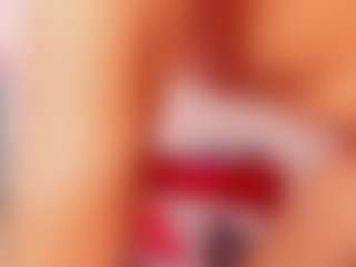 Live cam show with Pamela - Smoking on madthumbs