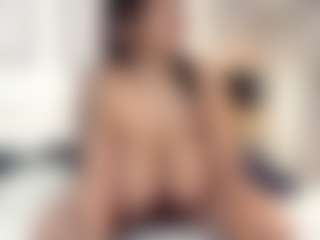 Live cam show with Ashley-Bruce - Latina Toys on CamwithHer