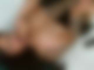 Live cam show with Ashley-Bruce - Deepthroat on livesuperchat.net