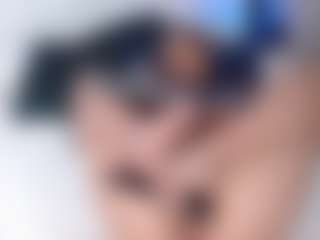 Live cam show with Ashley-Bruce - Spank Latina on Soda Cam