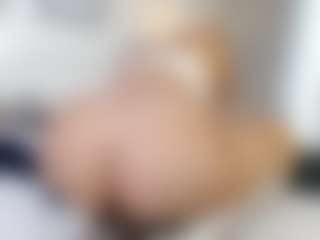 Live cam show with Ashley-Bruce - Big Tits Latina on madthumbs