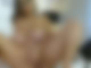 Live cam show with Ashley-Bruce - Fingering Latina on TeamSkeetLive