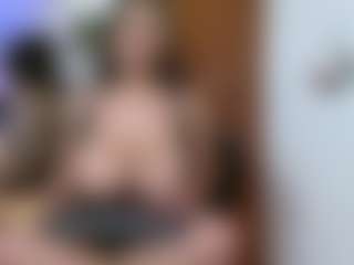 Ashley-Bruce's Live Sex Cam Show