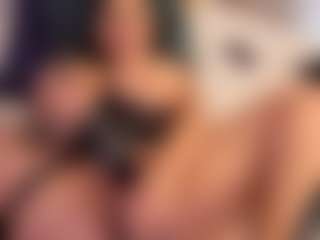 Live cam show with Ashley-Bruce - Spank Lovense on Mixed Magazine Live