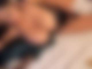 Live cam show with Ashley-Bruce - Natural on Milfs Live