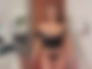 Ashley-Bruce's Live Sex Cam Show