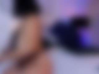Live cam show with Ashley-Bruce - Bikini on Camsoda