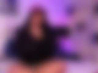 Live cam show with Ashley-Bruce - Shaved Pussy on Camsoda