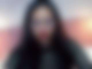 Live cam show with madie-eternity - Living Room on Free Soda