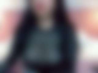 Live cam show with madie-eternity - Living Room on Dolls Live