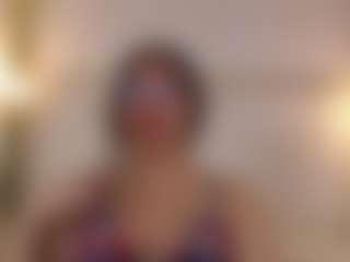 Live cam show with madie-eternity - Living Room on CamwithHer