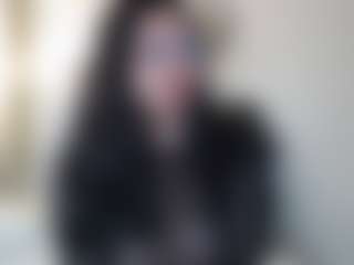 Live cam show with madie-eternity - Living Room on CamClone