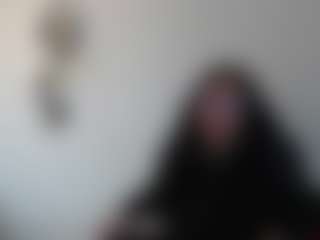 Live cam show with madie-eternity - Living Room on https://playwithruby.com