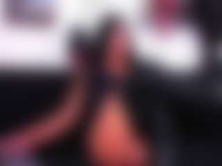 Live cam show with RobertaGutierrez - Tattoos on TeamSkeetLive