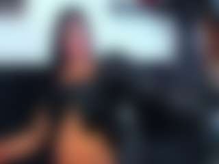 Live cam show with RobertaGutierrez - HD on Camsoda
