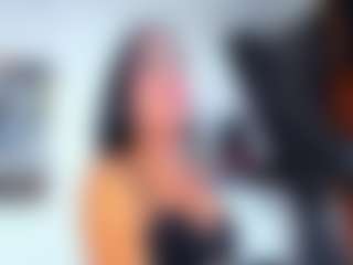 Live cam show with RobertaGutierrez - White on Camsoda | colombia