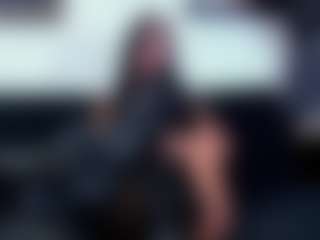 Live cam show with RobertaGutierrez - Brown Eyes on Camsoda