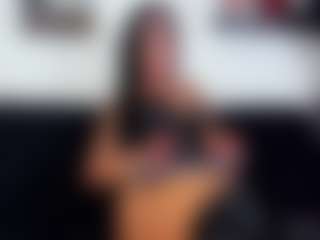 Live cam show with RobertaGutierrez - Small Tits on Camsoda