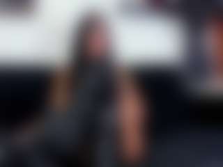 Live cam show with RobertaGutierrez - Smoking on Camsoda