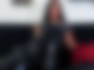 Live cam show with RobertaGutierrez - Average on livesuperchat.net
