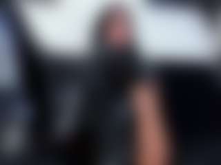 Live cam show with RobertaGutierrez - Average on xfollow cams