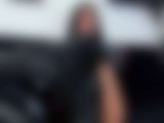 Live cam show with RobertaGutierrez - Small Tits on xfollow cams