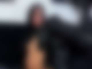 Live cam show with RobertaGutierrez - Tease on Sweet Sext