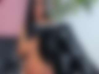 Live cam show with RobertaGutierrez - White on Camsoda | colombia