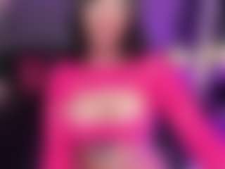 Live cam show with SaraaMills - Average on Camsoda Late Night