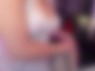 Live cam show with SaraaMills - Spank on Dare Cams