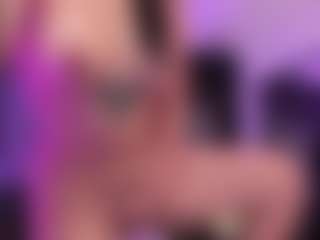 SaraaMills's Live Sex Cam Show