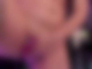 SaraaMills's Live Sex Cam Show