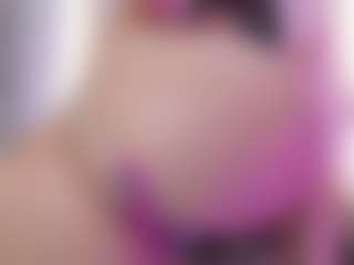 SaraaMills's Live Sex Cam Show