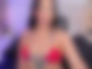 Live cam show with SaraaMills - Shorthair on Camsoda