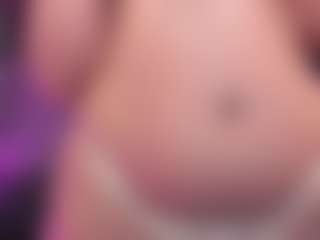 Live cam show with SaraaMills - Erotic Dance on Mixed Magazine Live