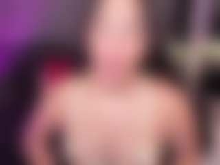 SaraaMills's Live Sex Cam Show