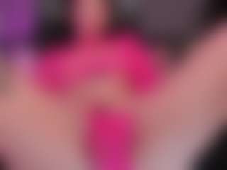Live cam show with SaraaMills - Small Tits on Camsoda Late Night