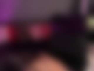 Live cam show with SaraaMills - Thong on Mixed Magazine Live