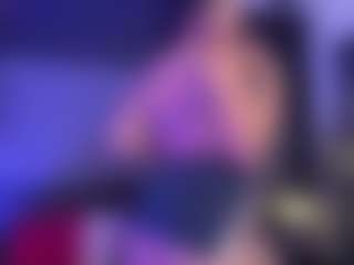 SaraaMills's Live Sex Cam Show