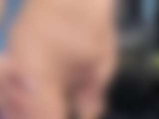 SaraaMills's Live Sex Cam Show