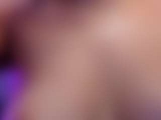 Live cam show with SaraaMills - Toys on Camsoda