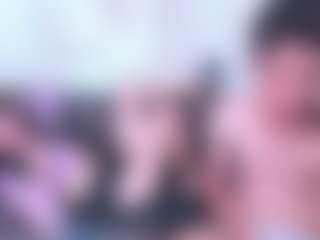 Live cam show with ShantalRosee - Anal on livesuperchat.net