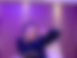 Live cam show with Emily White - Big Ass on Soda Cam