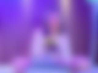 Live cam show with Emily White - Public on LiveSexCams6