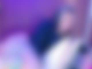 Live cam show with Emily White - Public on liverealitysex.com