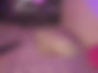 Live cam show with Pame  Brown - Small Ass on Gym Cam Girls