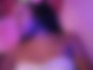 Live cam show with Pame  Brown - Bedroom on Camsoda