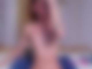 Live cam show with salomee-star - Double Penetration on TeamSkeetLive