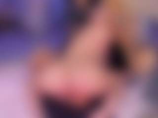 charlottee-08's Live Sex Cam Show